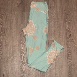 LuLaRoe Pastel Floral Leggings